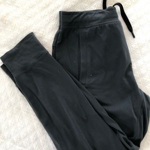 Lululemon athletica joggers large 32 inch inseam